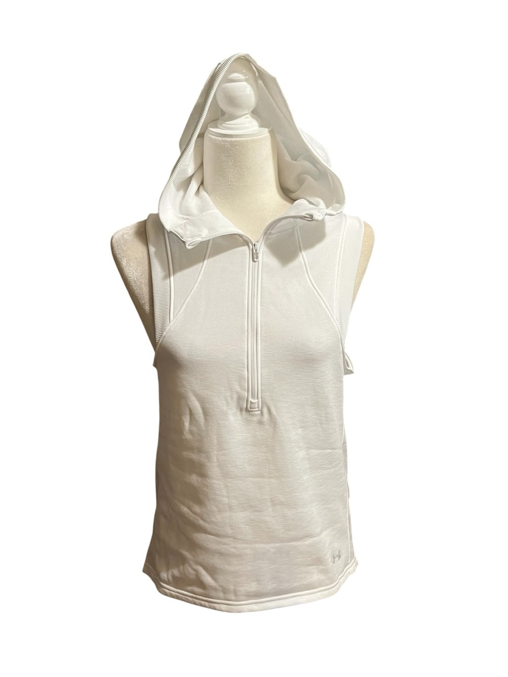 🆕 Under Armour athletic athleisure Sleeveless White Hooded 3/4 Zip-Front Top
